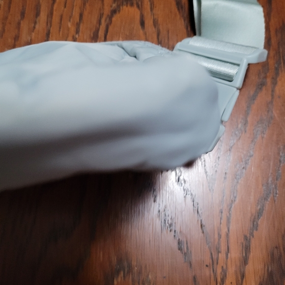 Gaiam Waist Pack-Sidekick - Picture 3 of 8